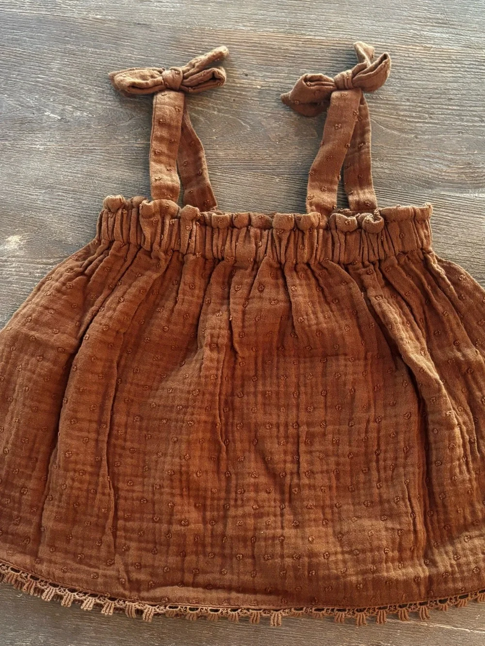 Rylee and Cru set Brown Gauze Tie-Strap Tank with Printed Cream Shorts